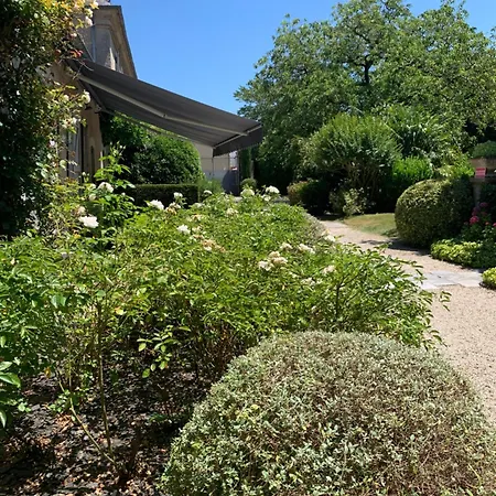 Maison Thoumieu Bed & Breakfast *