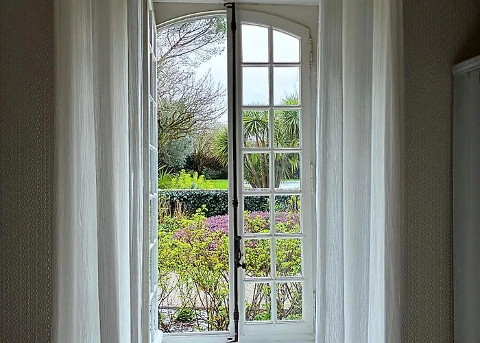 Couette-café Maison Thoumieu *