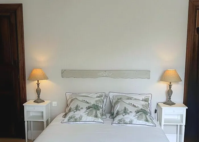 Couette-café Maison Thoumieu *